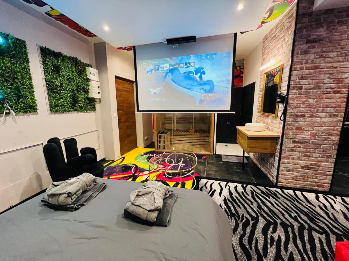 Capsule Street Art - Sauna- Jacuzzi - Playstation 5 - Billard - Netflix - Home Cinema - Terrasse Douai Exteriér fotografie